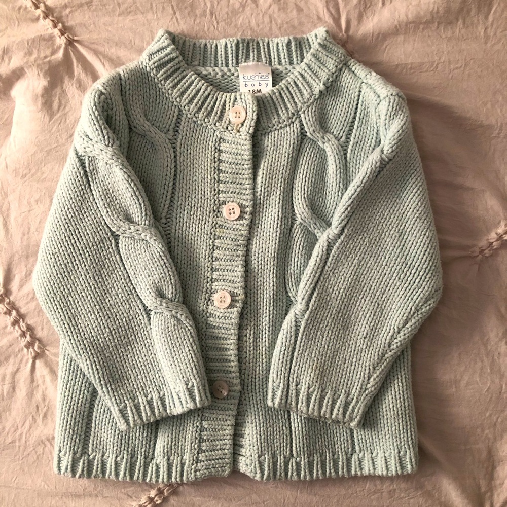Super warm and cozy toddler sweater ✨